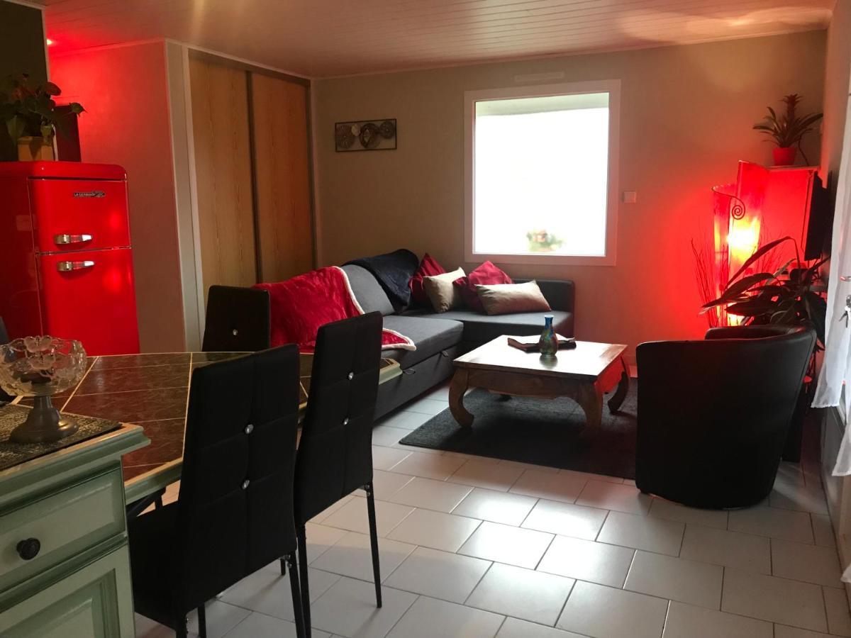 Gite Douceur De Vivre Saint-Avaugourd-des-Landes Buitenkant foto